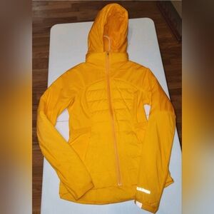 Lululemon Down For it All Jacket Size 6 Clementine